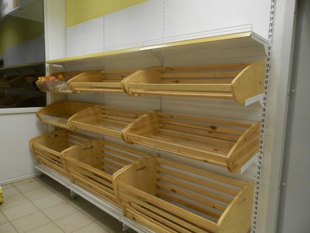 Пристенные стеллажи